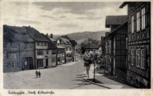 Postkarte mit Stadtansicht Markplatz von Stadtlengsfeld um 1950